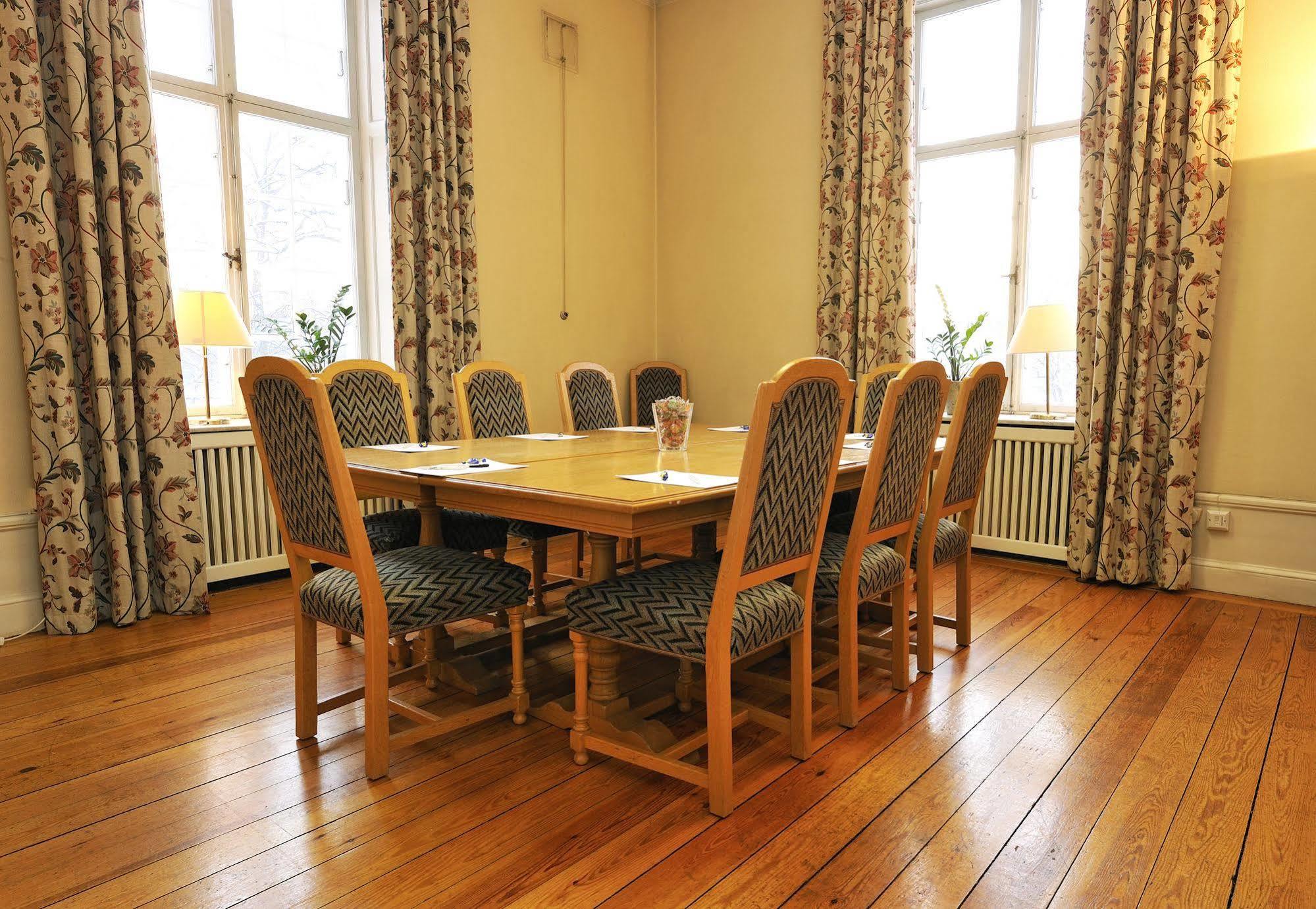 Hotel Näsby Slott Täby Exteriér fotografie